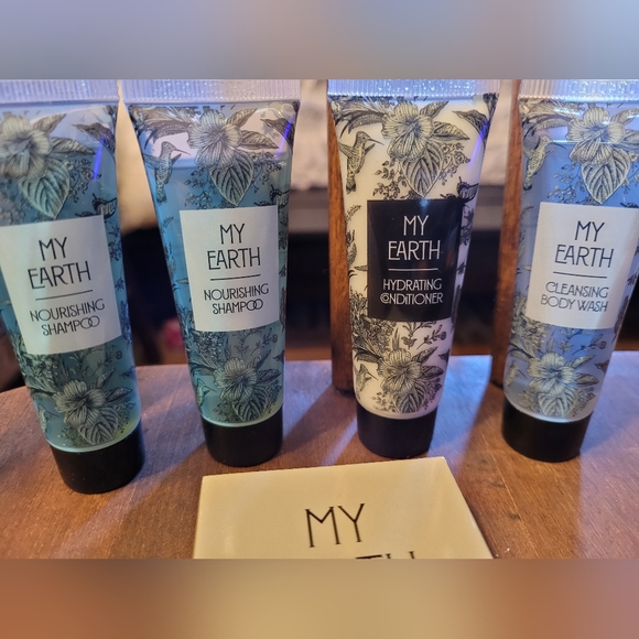 New My Earth toiletries - Picture 3 of 3